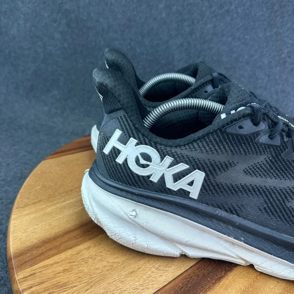 HOKA Clifton 9 Wide Mens Size 12 2E Black White Running Walking Shoes Sneakers